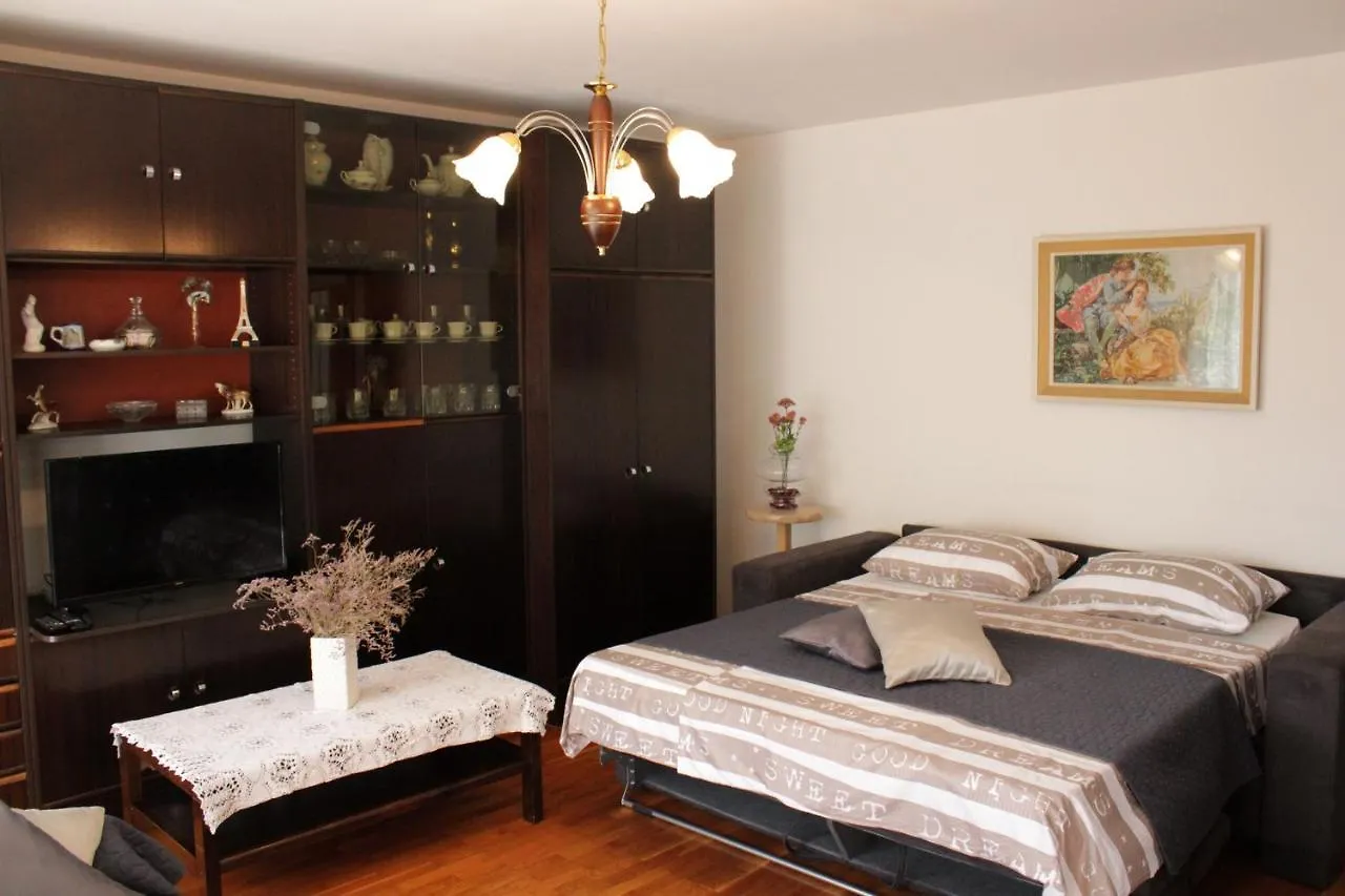 Apartman Paganor Pula 0*,  Croatia