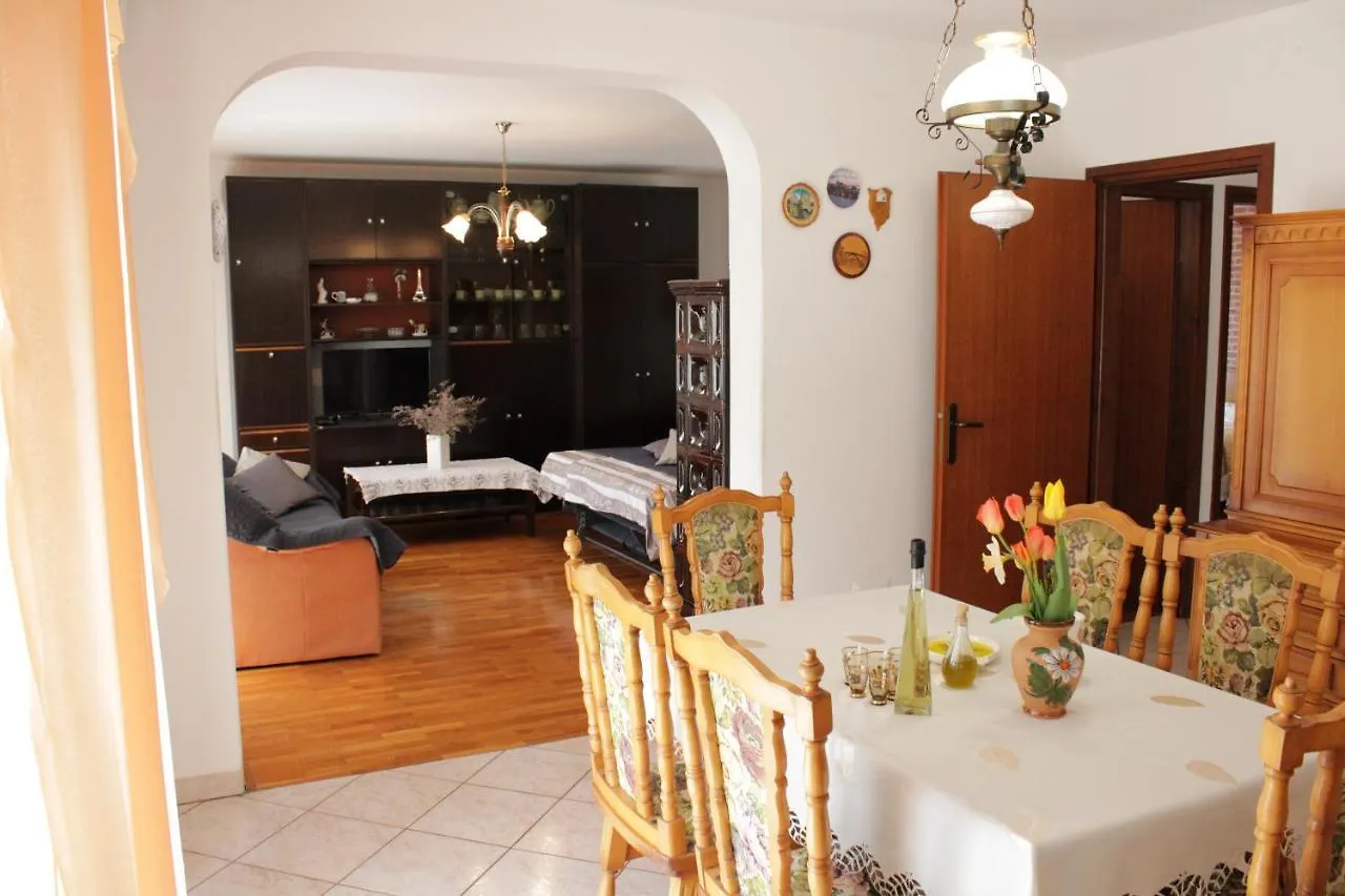 Apartman Paganor Pula 0*,  Croatia